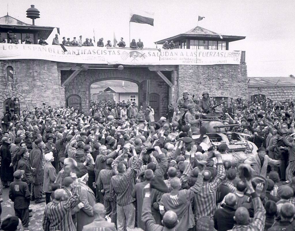 Cena recriada da primeira entrada de soldados americanos em Mauthausen
