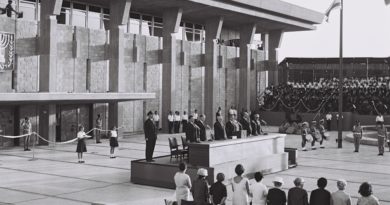 Cerimônia de inauguração do prédio do Knesset .